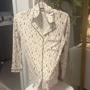 Cozy Tommy John Sleepwear with Festive Print